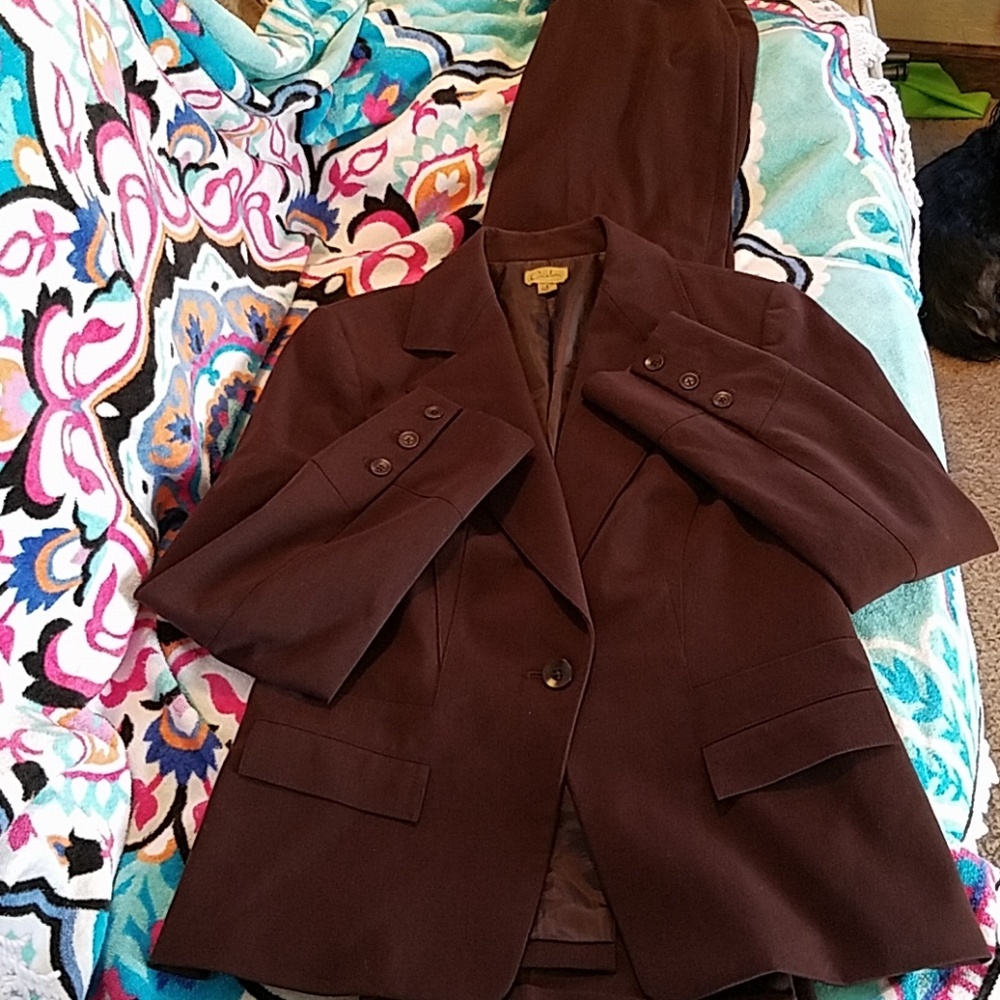 Carlson Suit